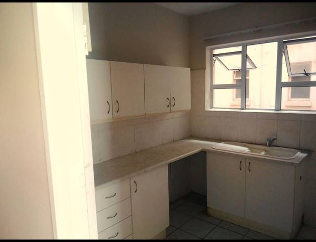 3 BEDROOM APARTMENT RENTED IN HUMEWOOD